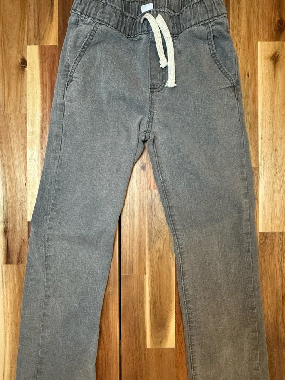 Old Navy Gray Pull-On Straight Pants | Size Small (6–7)